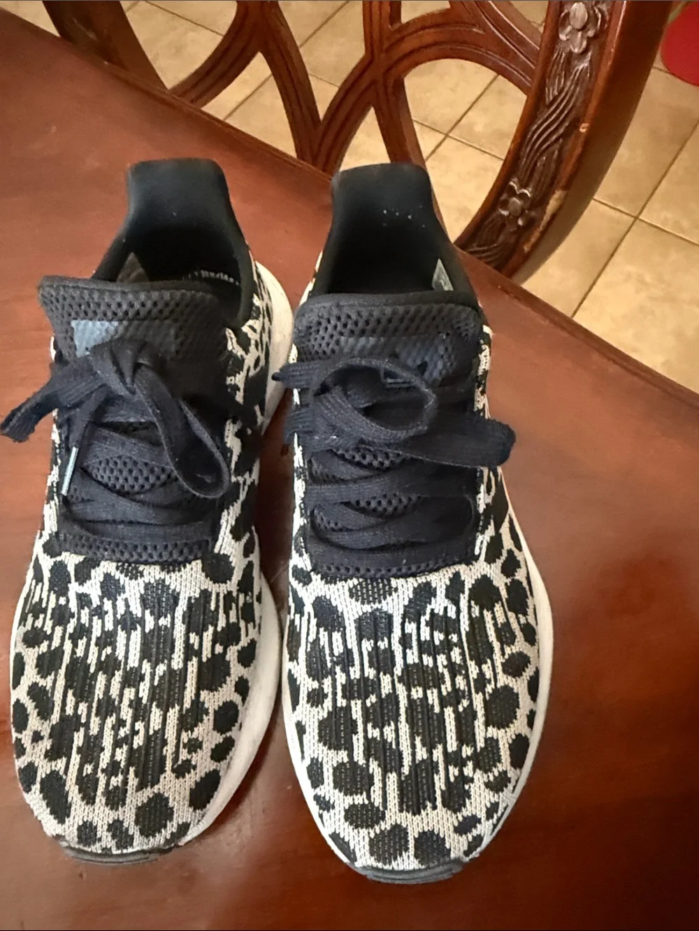 Womens Leopard Print Athletic Sneakers - Black/White